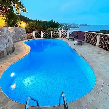 Cricalou, Vue Imprenable Villa *